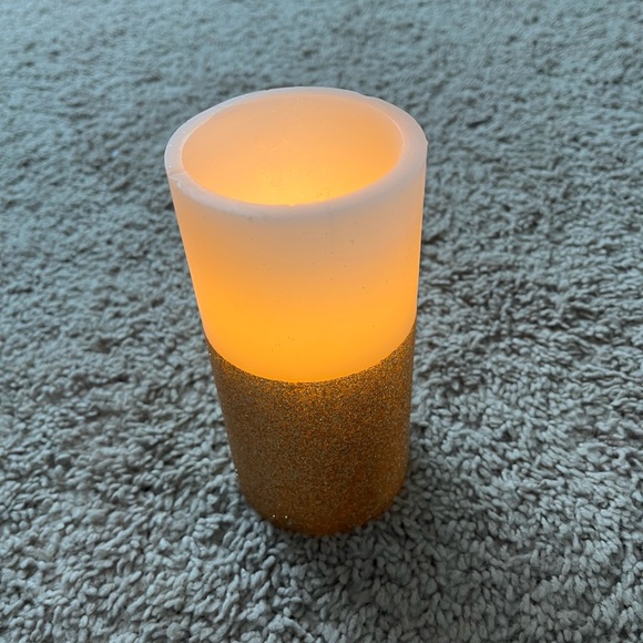Fake Candle with Gold Glitter at Bottom - Picture 4 of 4